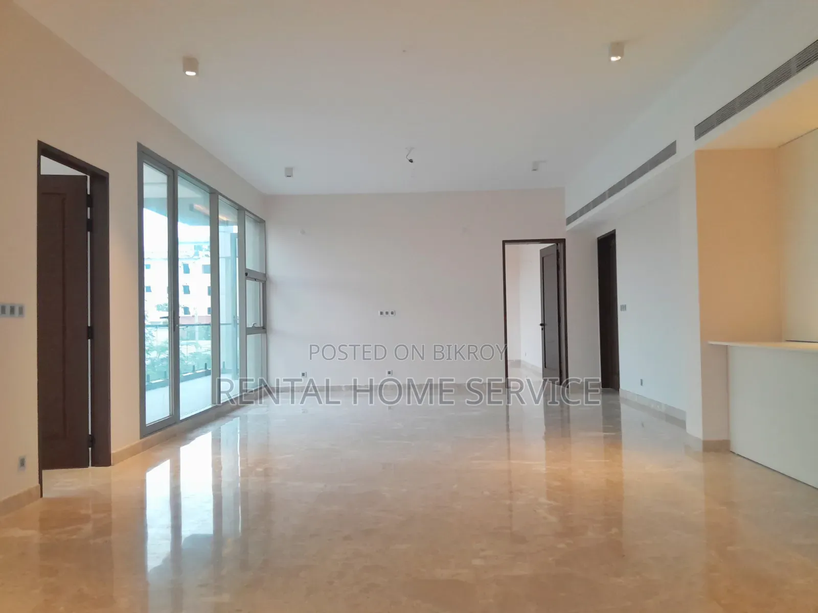 4-Bedroom Apartment in Semi-Furnished for Rent in Gulshan