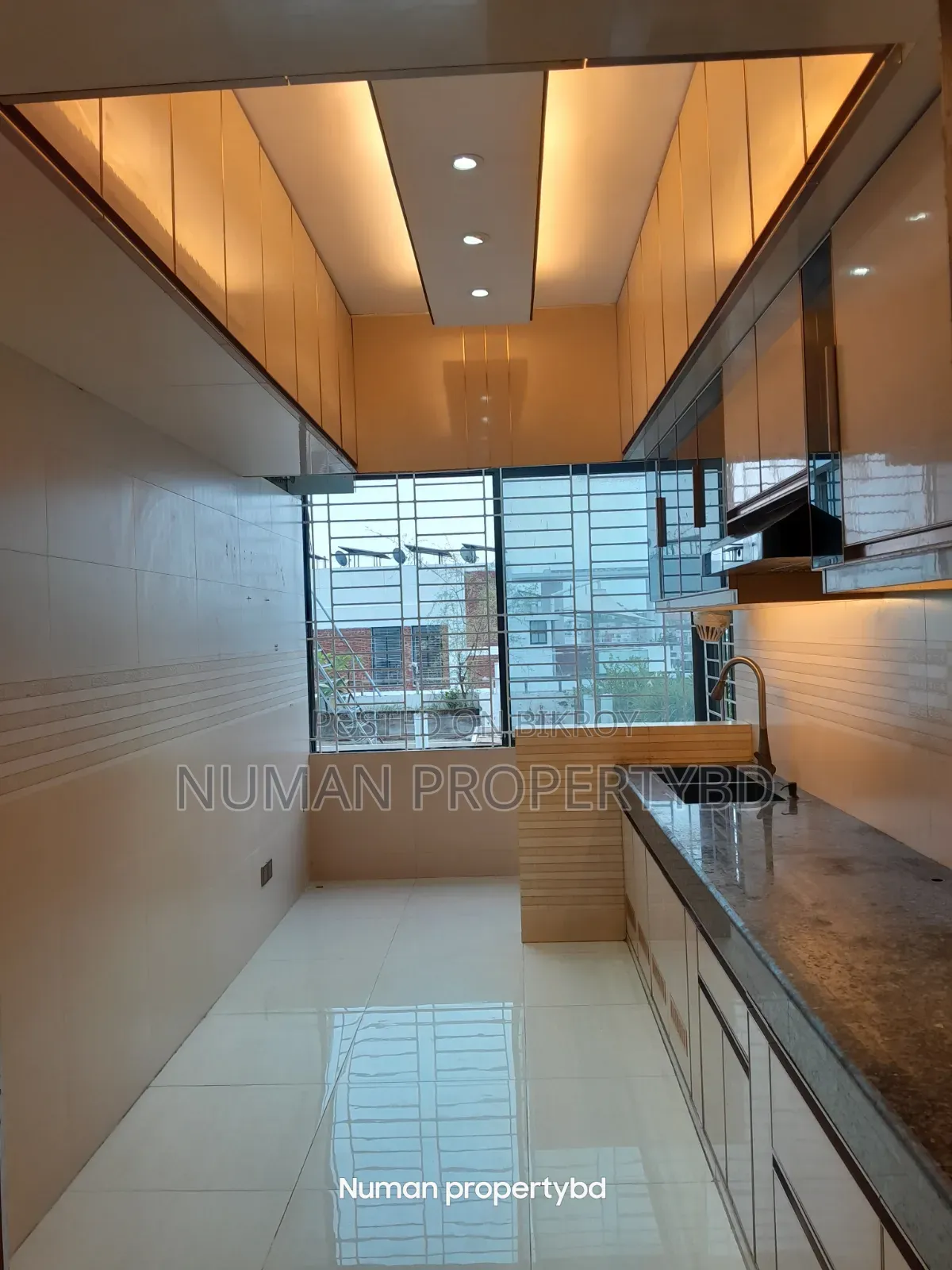 4-bedroom Apartment in Numan Property Bd, Basundhara for rent in Basundhara