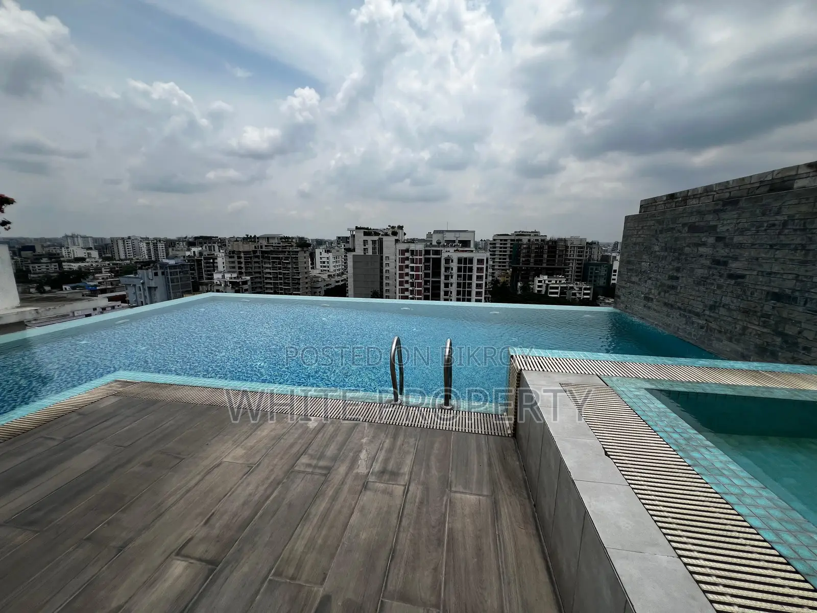 4-bedroom Apartment in White Property, Gulshan for sale in Gulshan