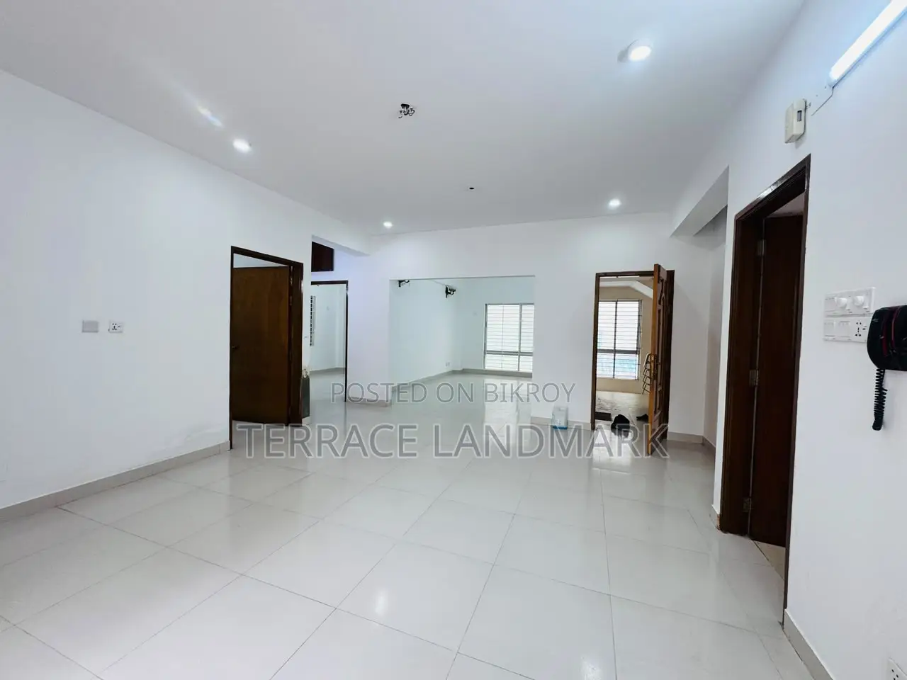 4bdrm Apartment in Basundhara for sale in Basundhara