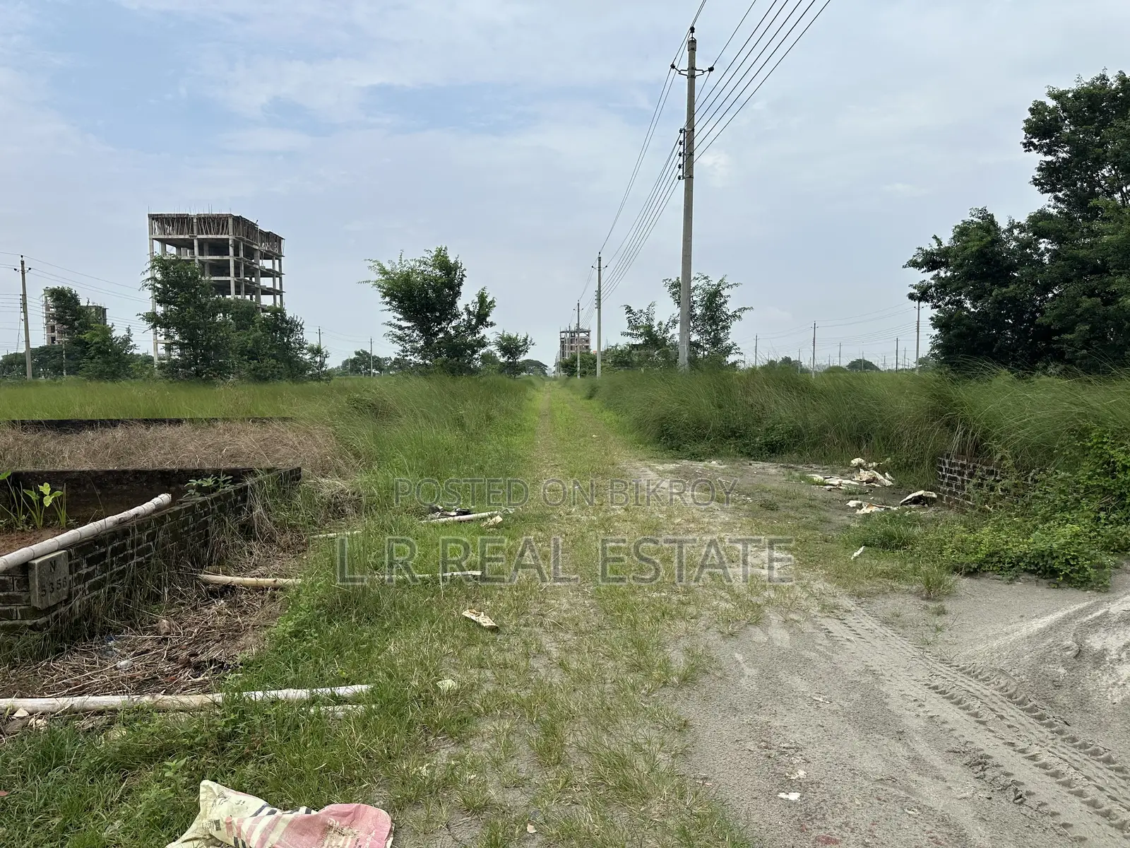 Block-N, 3-Katha, East Face Plot Urgent Sell, Bashundhara in Basundhara