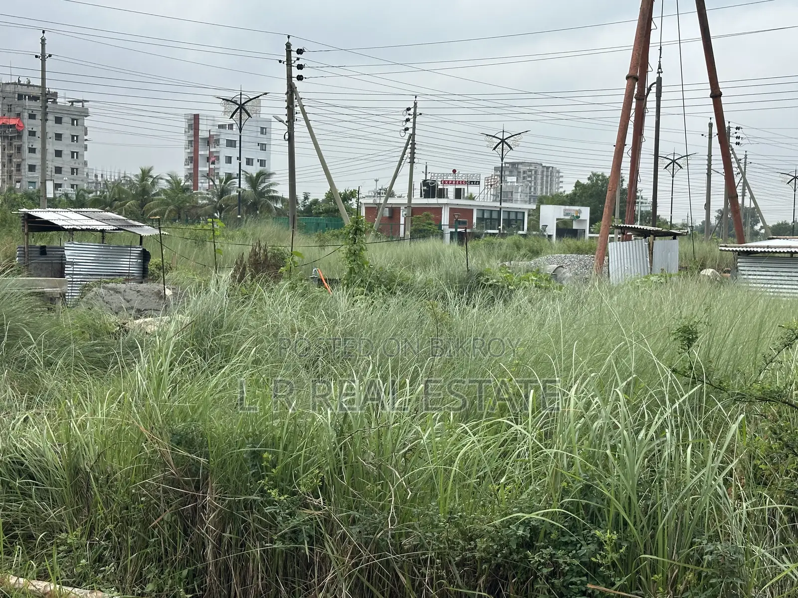 Block-N, 3-Katha, East Face Plot Urgent Sell, Bashundhara in Basundhara