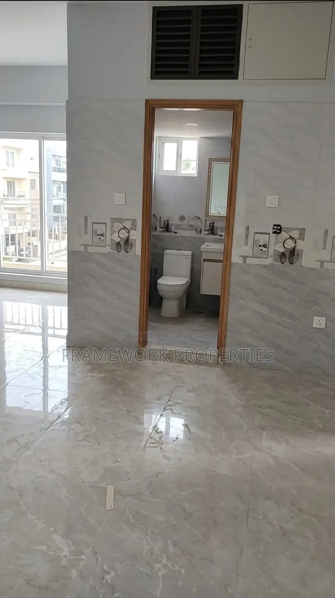 3-Bedroom Apartment in Basabo for sale in Basabo