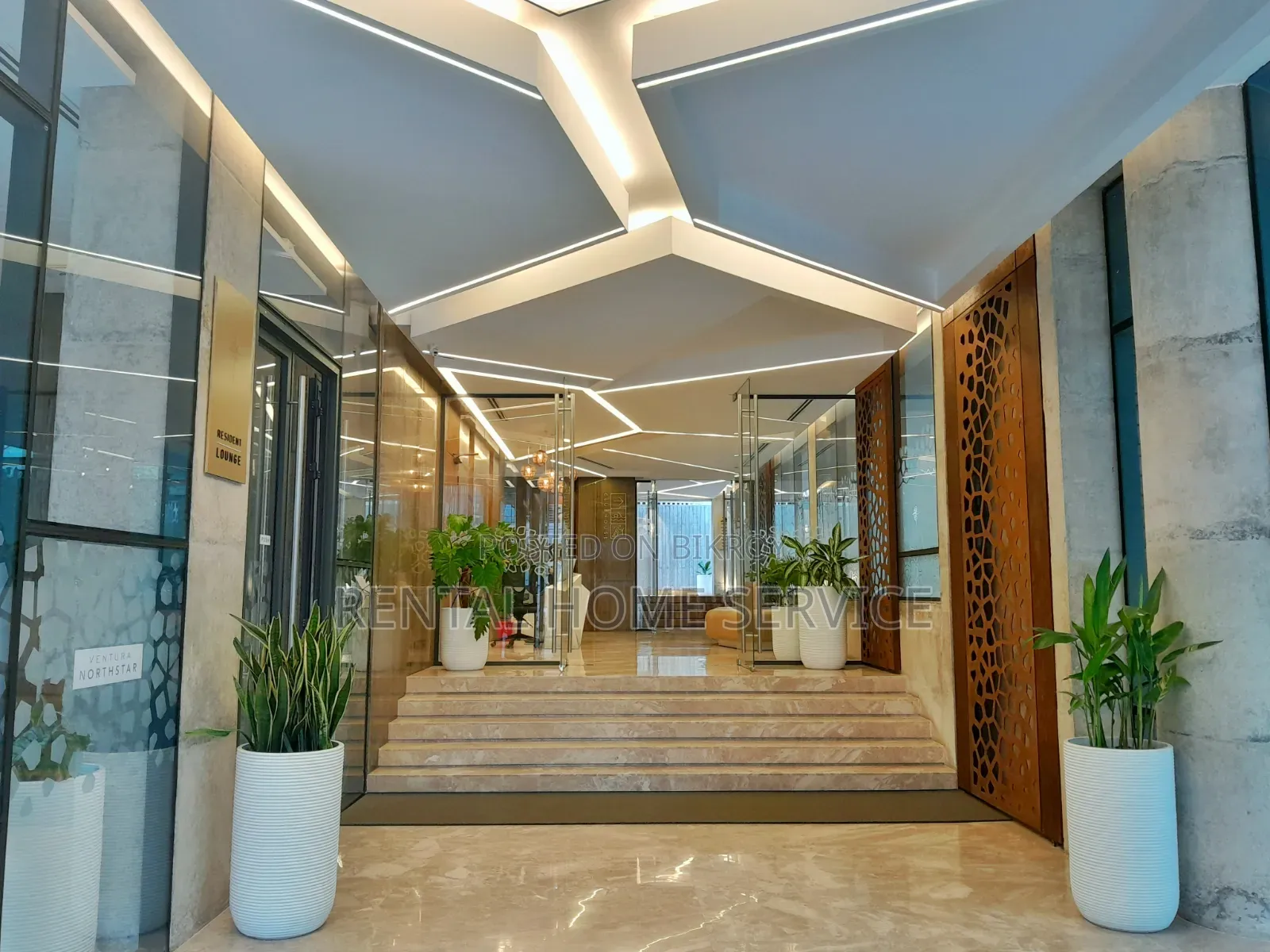 4 Bedroom Apartment in Semi Furnished for Rent in Gulshan