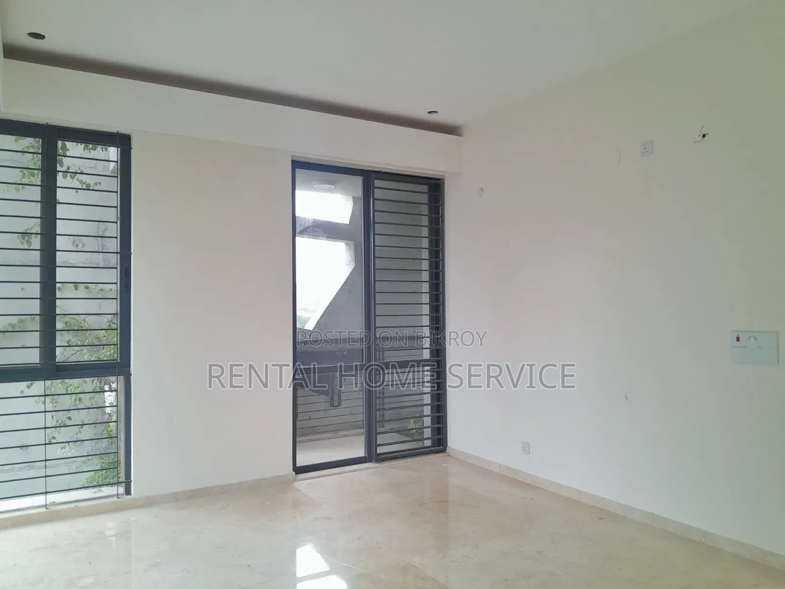 4 Bedroom Apartment in Semi Furnished for Rent in Gulshan