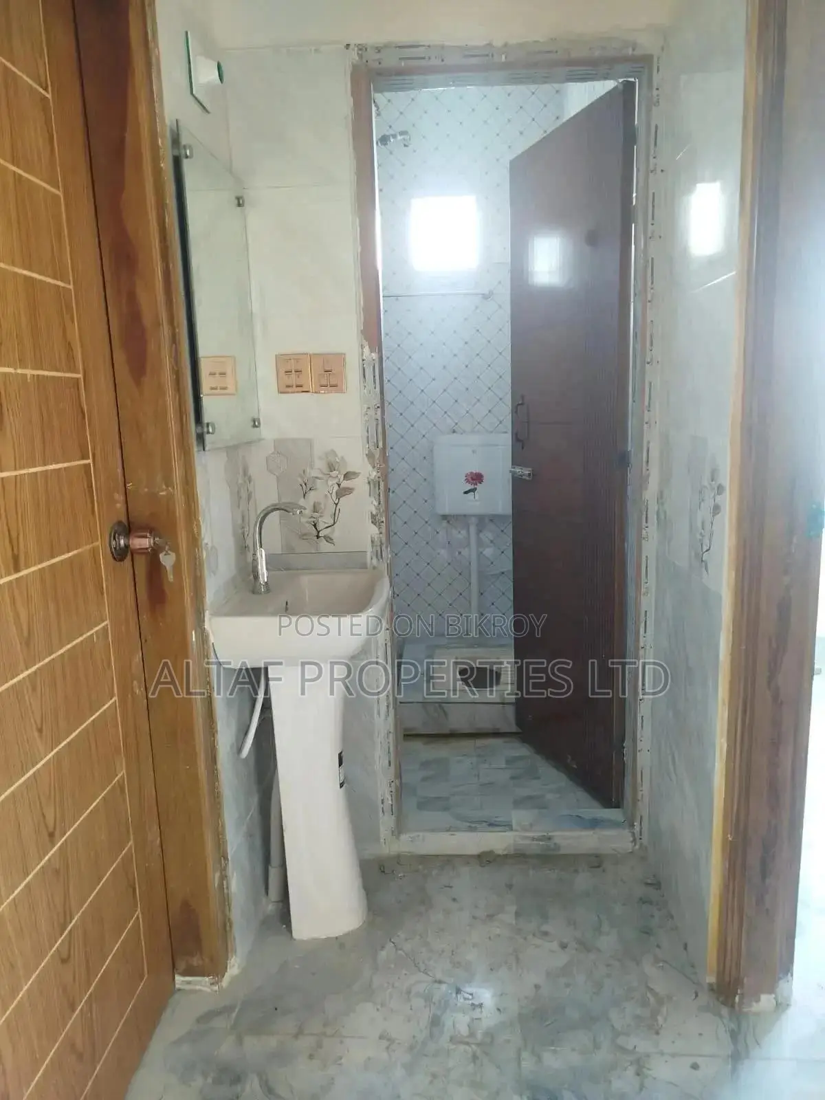 3 Bedroom Apartment in Monowar Mansion, Mohammadpur for Sale in Mohammadpur
