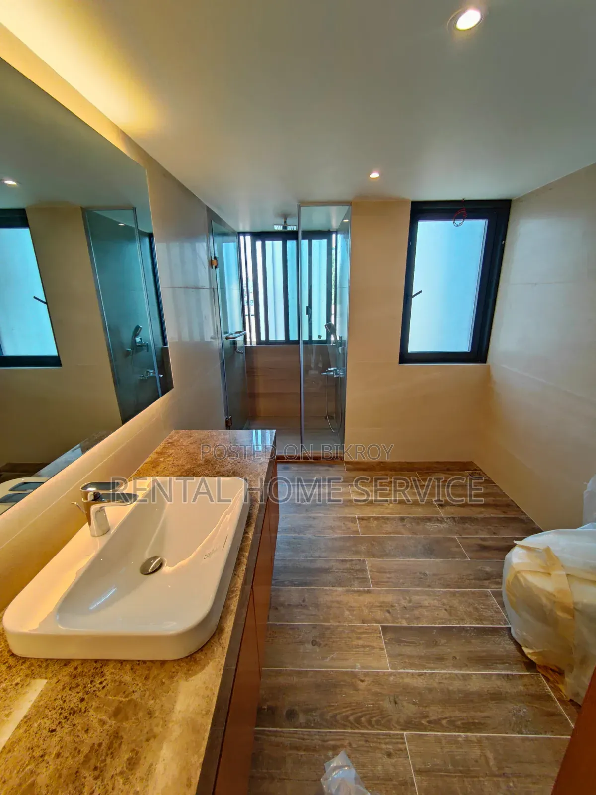 4 Bedroom Apartment in Semi Furnished, Gulshan for Rent in Gulshan