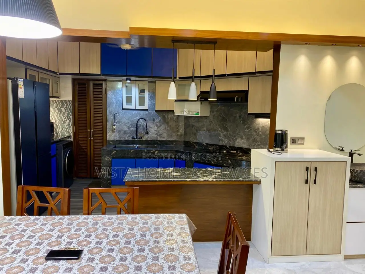 Furnished 3 Bedroom Apartment in Southeast Palace, Gulshan for Rent in Gulshan