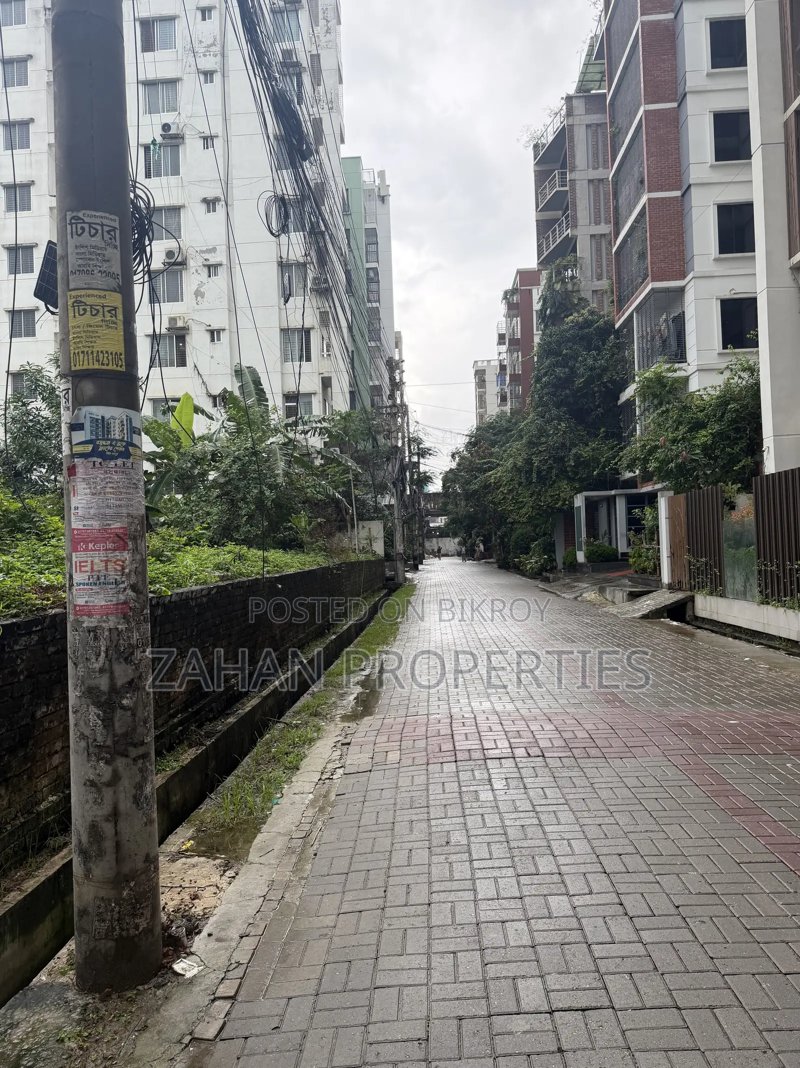 Bashundhara A Block Corner 10 Katha Plot Sale in Basundhara