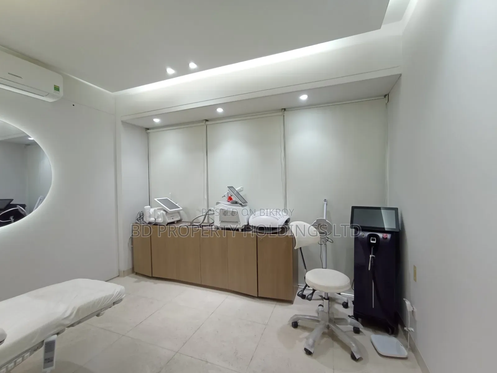 2200 SFT Full Furnished Commercial Space for Rent in Uttara in Uttara