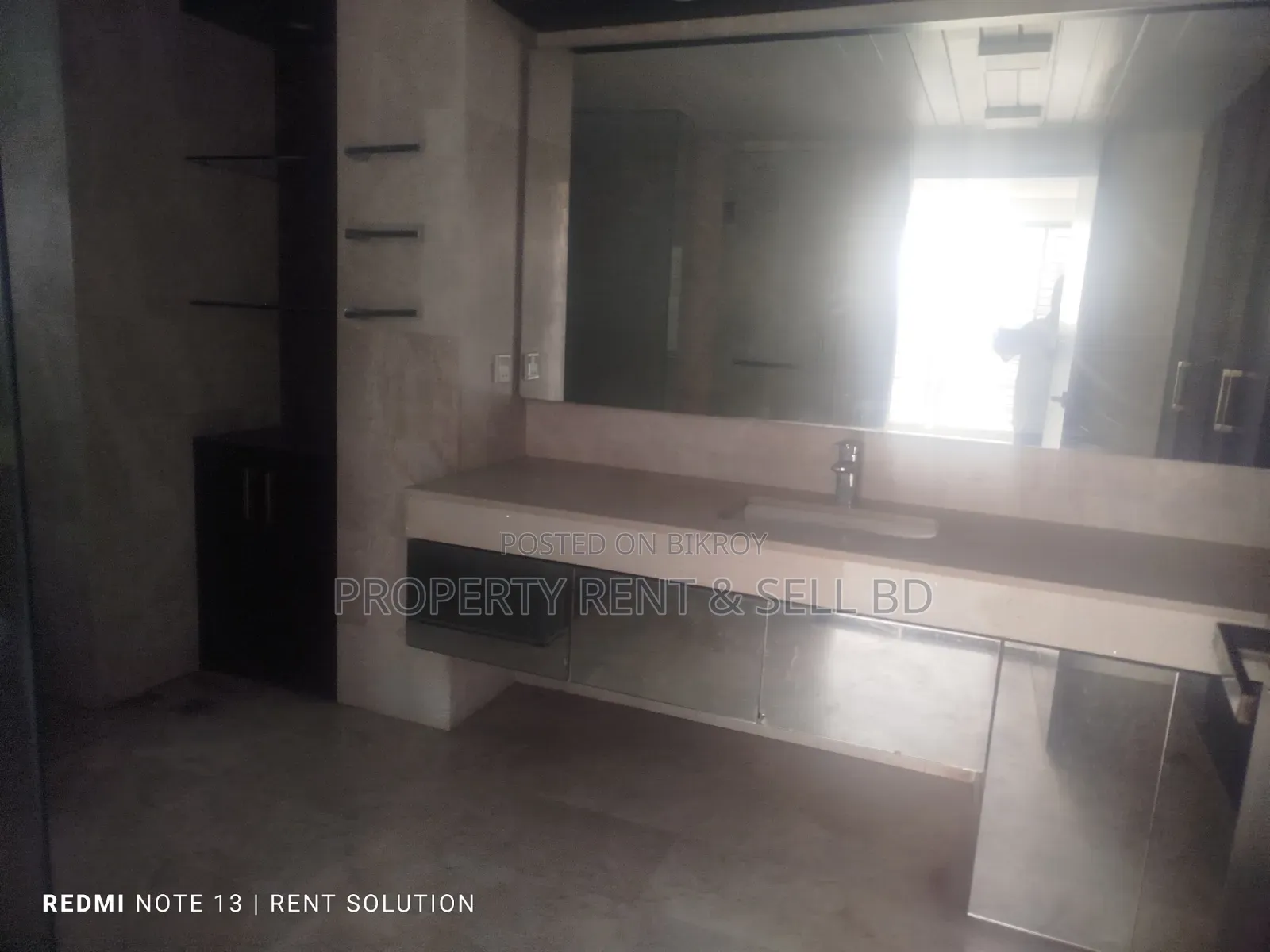 4-Bedroom Apartment in Property Rent Sell, Banani for Rent in Banani