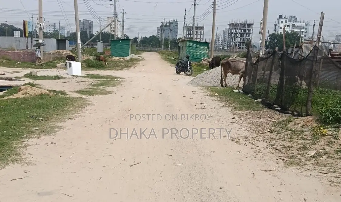 Metro Station 3 Katha Park North at Sector-16/H in Uttara