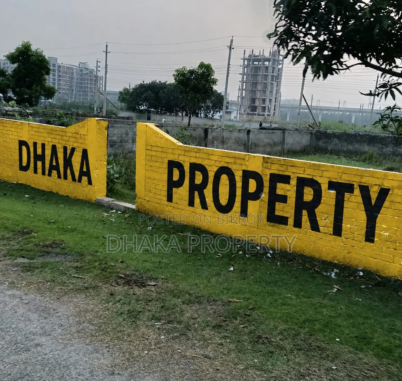 60ft Road 3 Katha Park East at Sector-17/C in Uttara