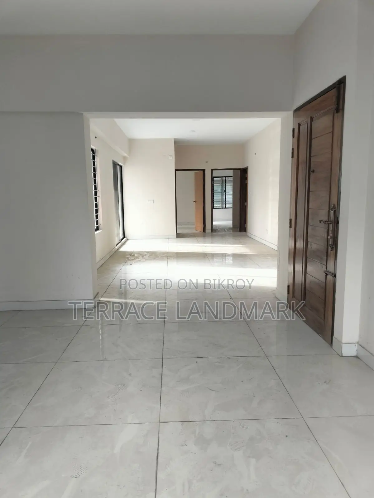 4 Bedroom Apartment in Basundhara for sale in Basundhara
