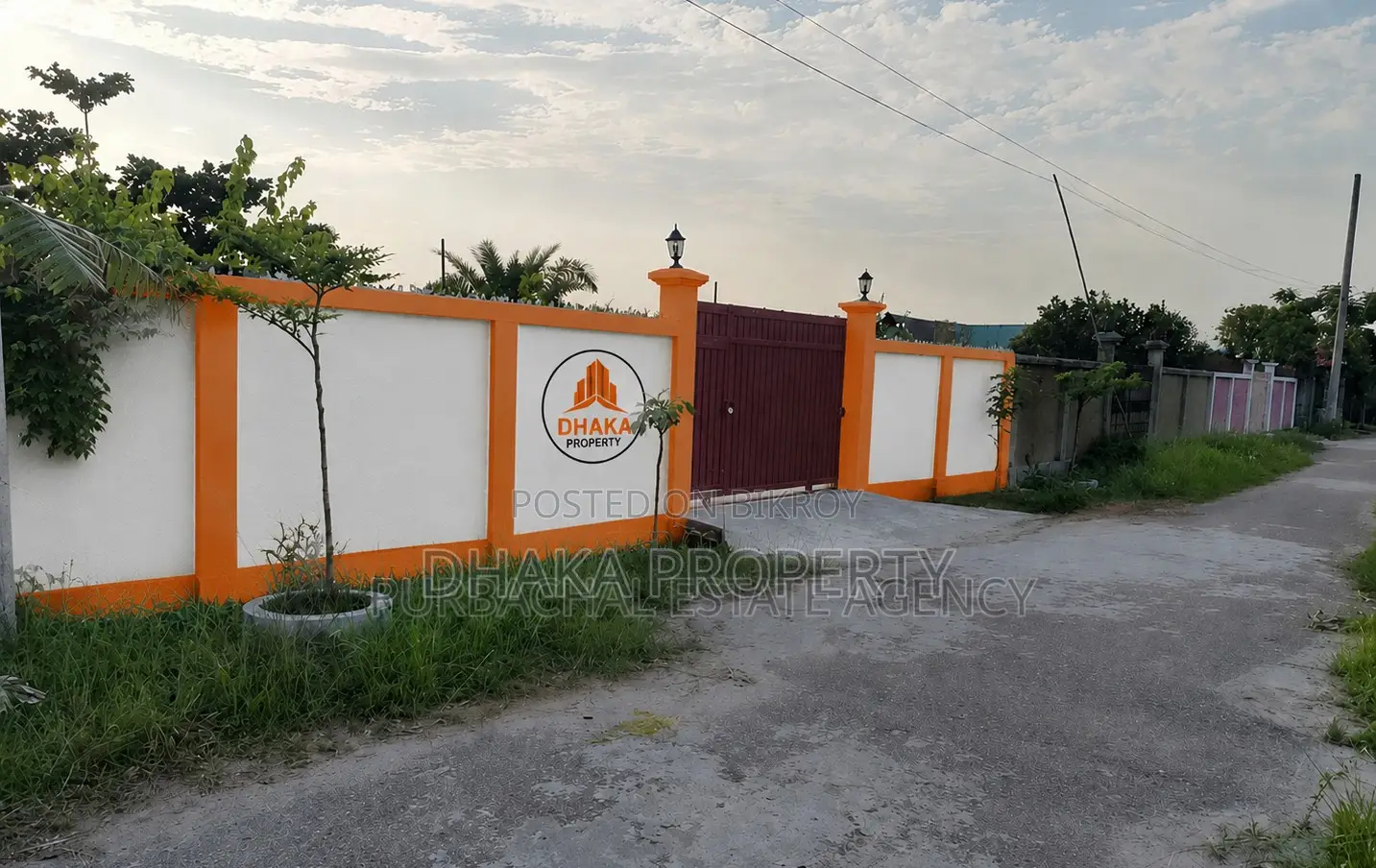 30 feet Road 5 Katha Park West at Sector-18 in Purbachal