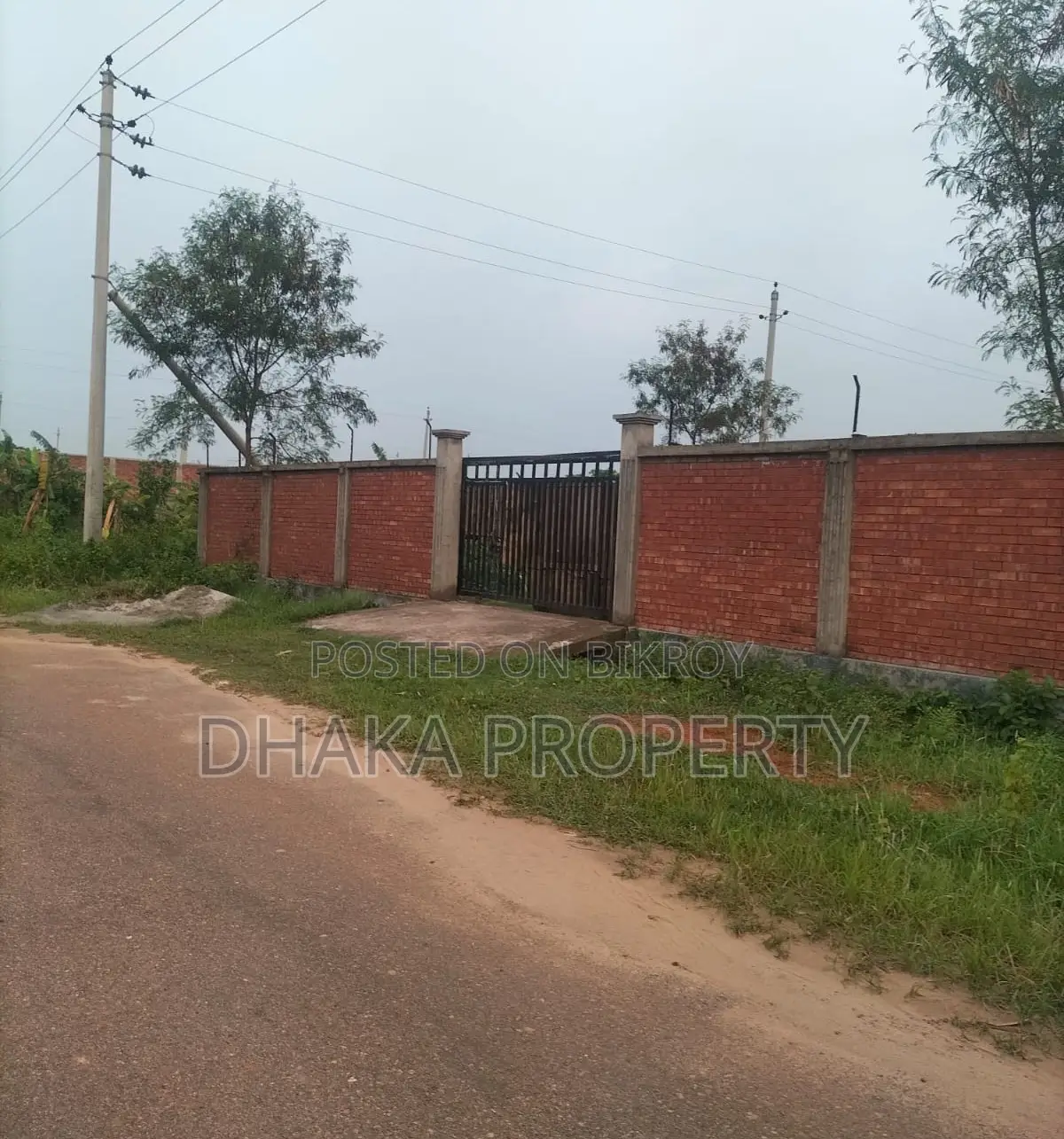30ft Road 5 Katha Park West at Sector-11 in Purbachal