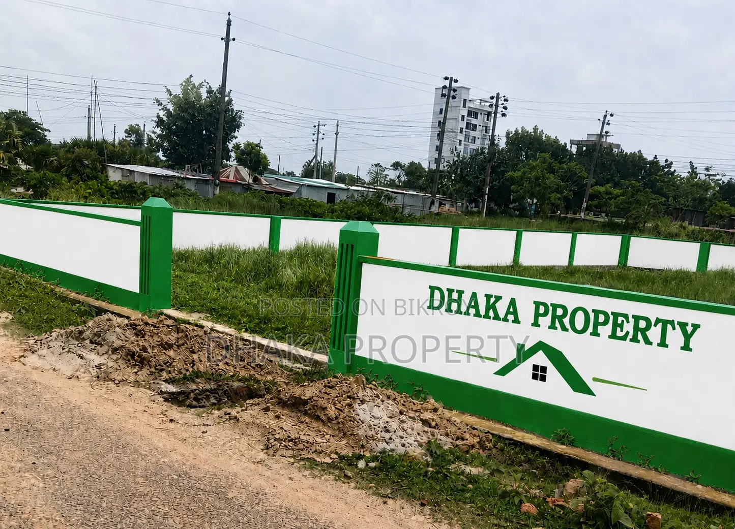 30ft Road 7.5 Katha Park South at Sector-10 in Purbachal