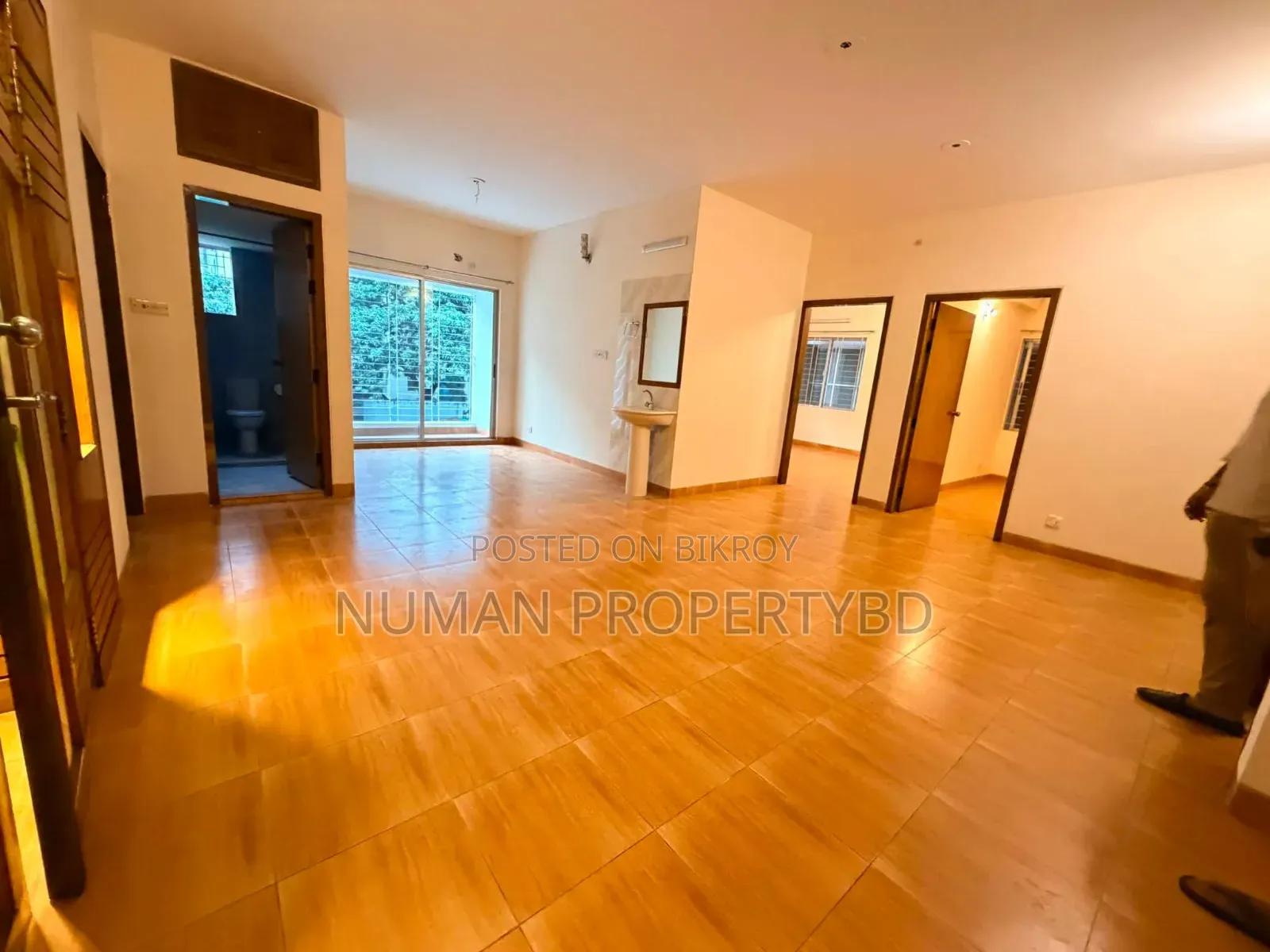 4 Bedroom Apartment in Numan Property Bd, Basundhara for Rent in Basundhara
