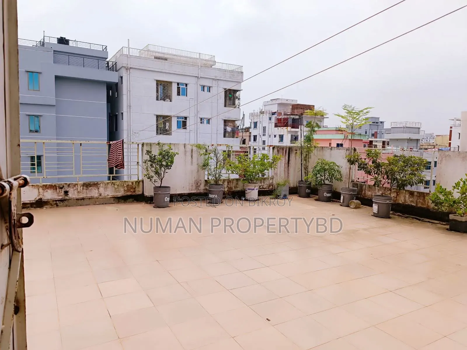 Furnished 2-Bedroom Apartment in Numan Property Bd, Basundhara for Rent in Basundhara