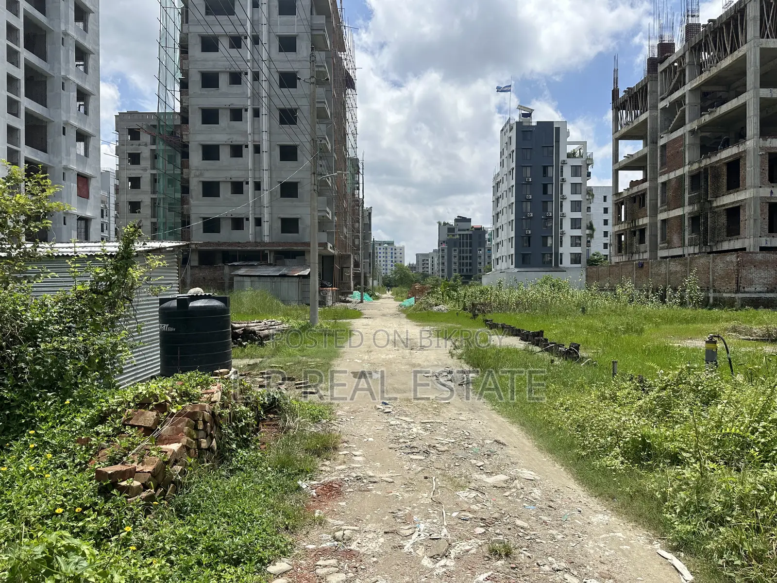 Block-L, (3+3)=6 Katha, Serial- 1500, Bashundhara R/A in Basundhara