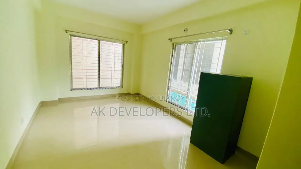 3 Bedroom Apartment in Shwapno Nibash, Basundhara for Sale in Basundhara