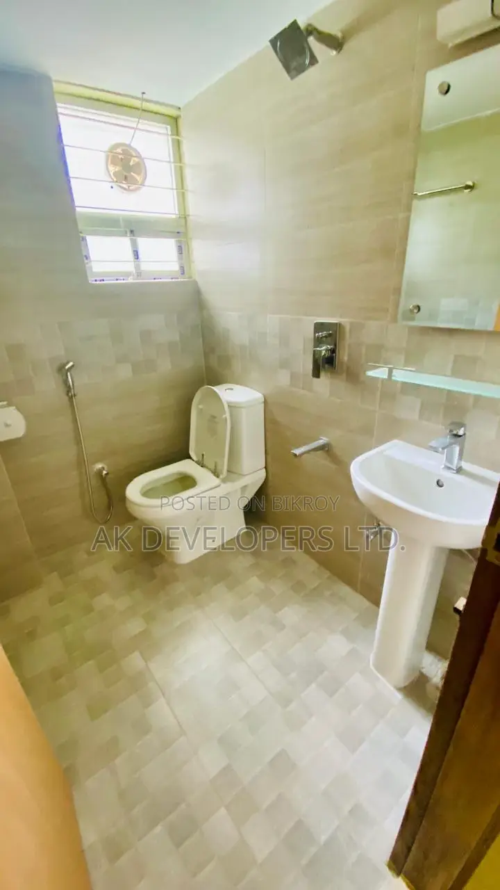3 Bedroom Apartment in Shwapno Nibash, Basundhara for Sale in Basundhara