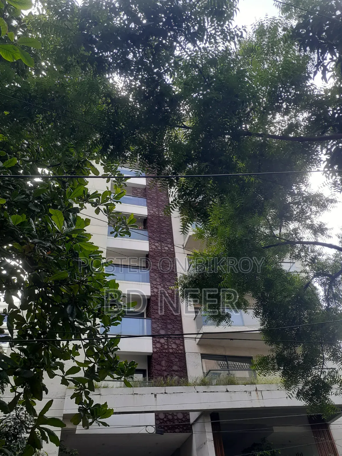 Office in Baridhara Diplomatic Zone in Baridhara