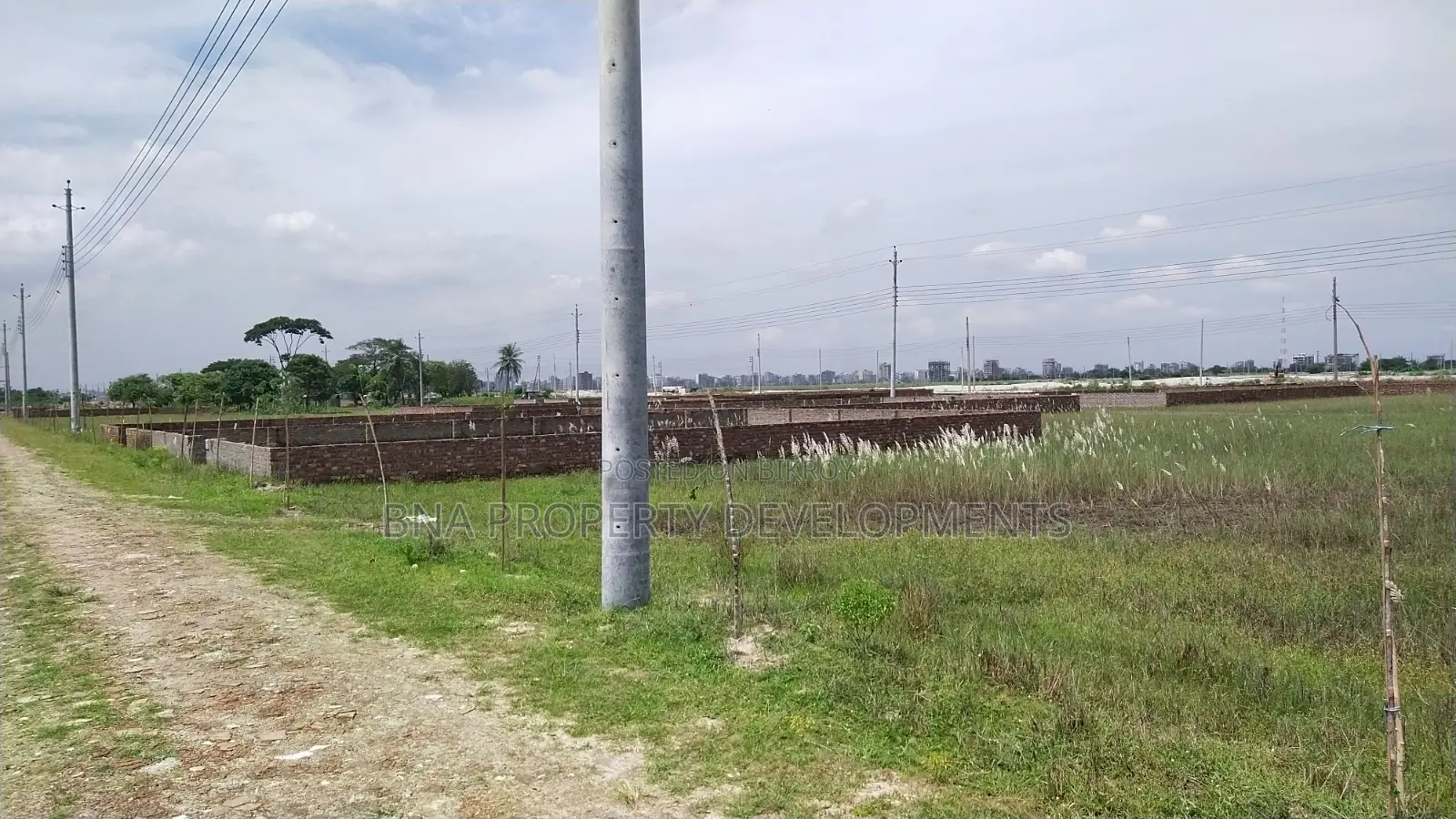 Bashundhara R/A, Block-P | 5 Katha North Facing in Basundhara