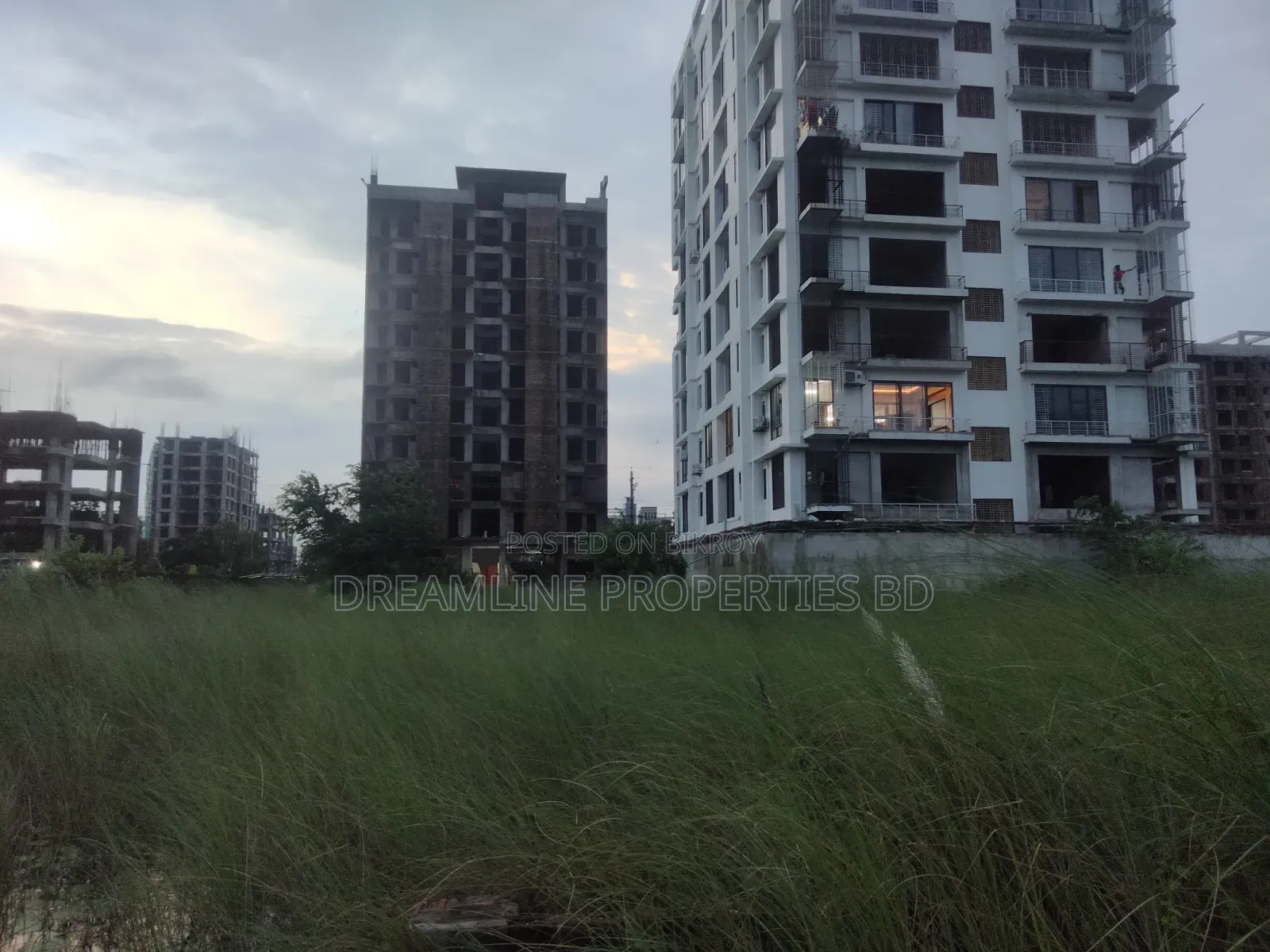 5 Katha South Facing Plot for Sale in I-Extension Block, Bashundhara R/A in Basundhara