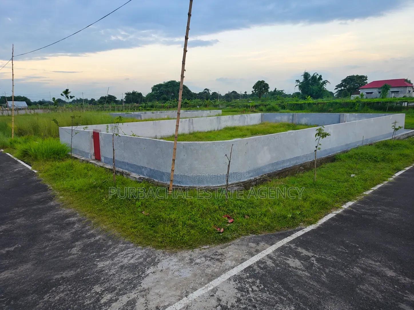 3 Katha South-East Corner Plot With Park View – Purbachal in Purbachal