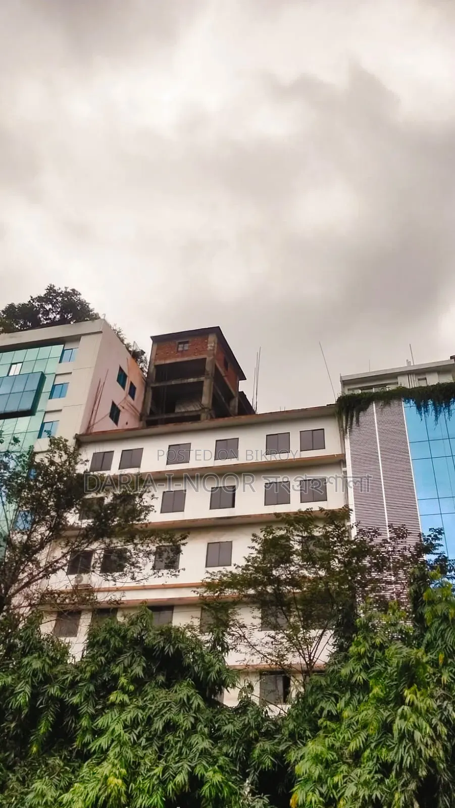 Seven-story building for sale on 3.5 katha of land at Motijheel Dainik Bangla Mor in Motijheel