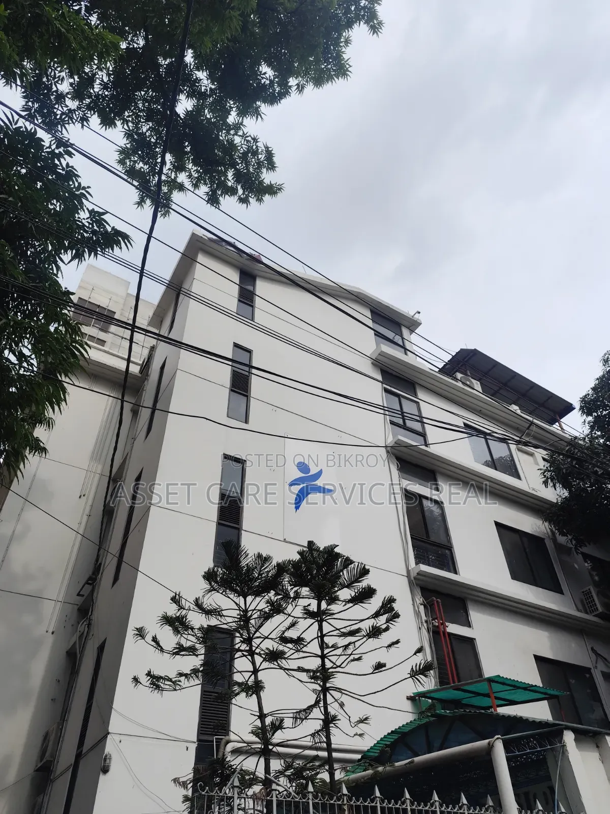 Independent House 7700-Square Feet Office Rent Banani in Banani