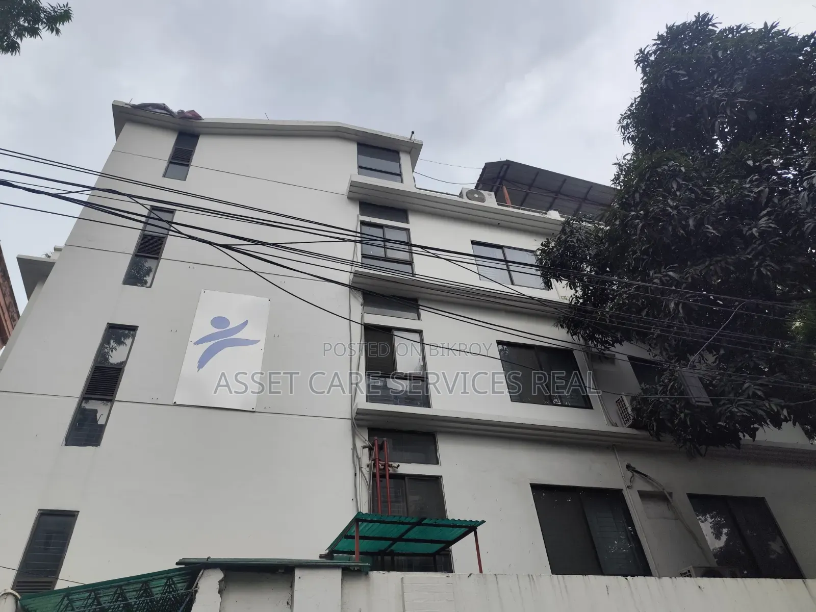 Independent House 7700-Square Feet Office Rent Banani in Banani