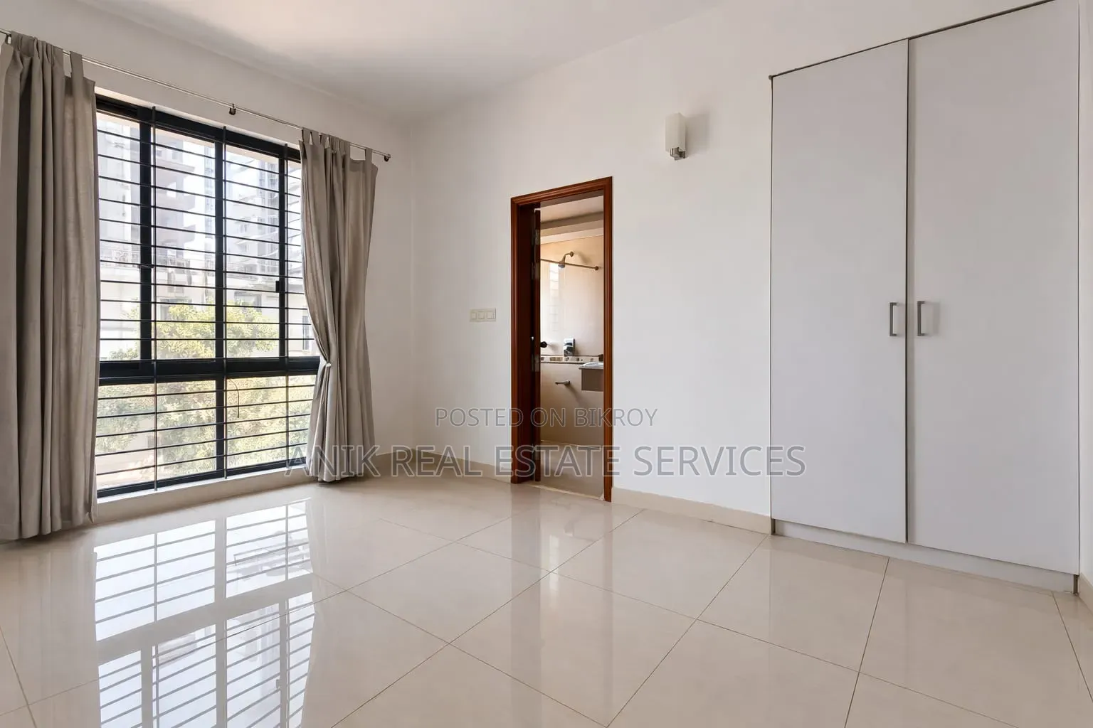 4-Bedroom Apartment in Anik Real Estate, Gulshan for Rent in Gulshan