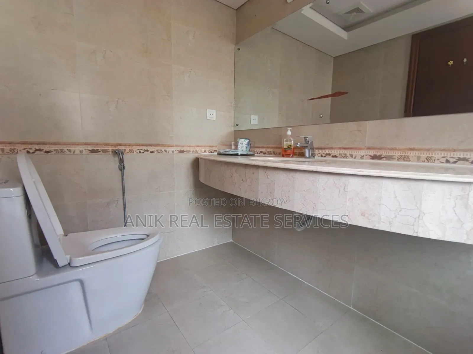 4-Bedroom Apartment in Anik Real Estate, Gulshan for Rent in Gulshan