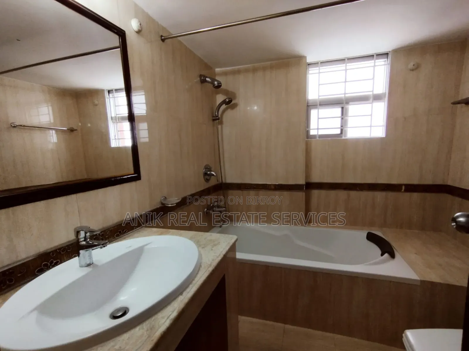 4 Bedroom Apartment in Anik Real Estate, Gulshan for Rent in Gulshan