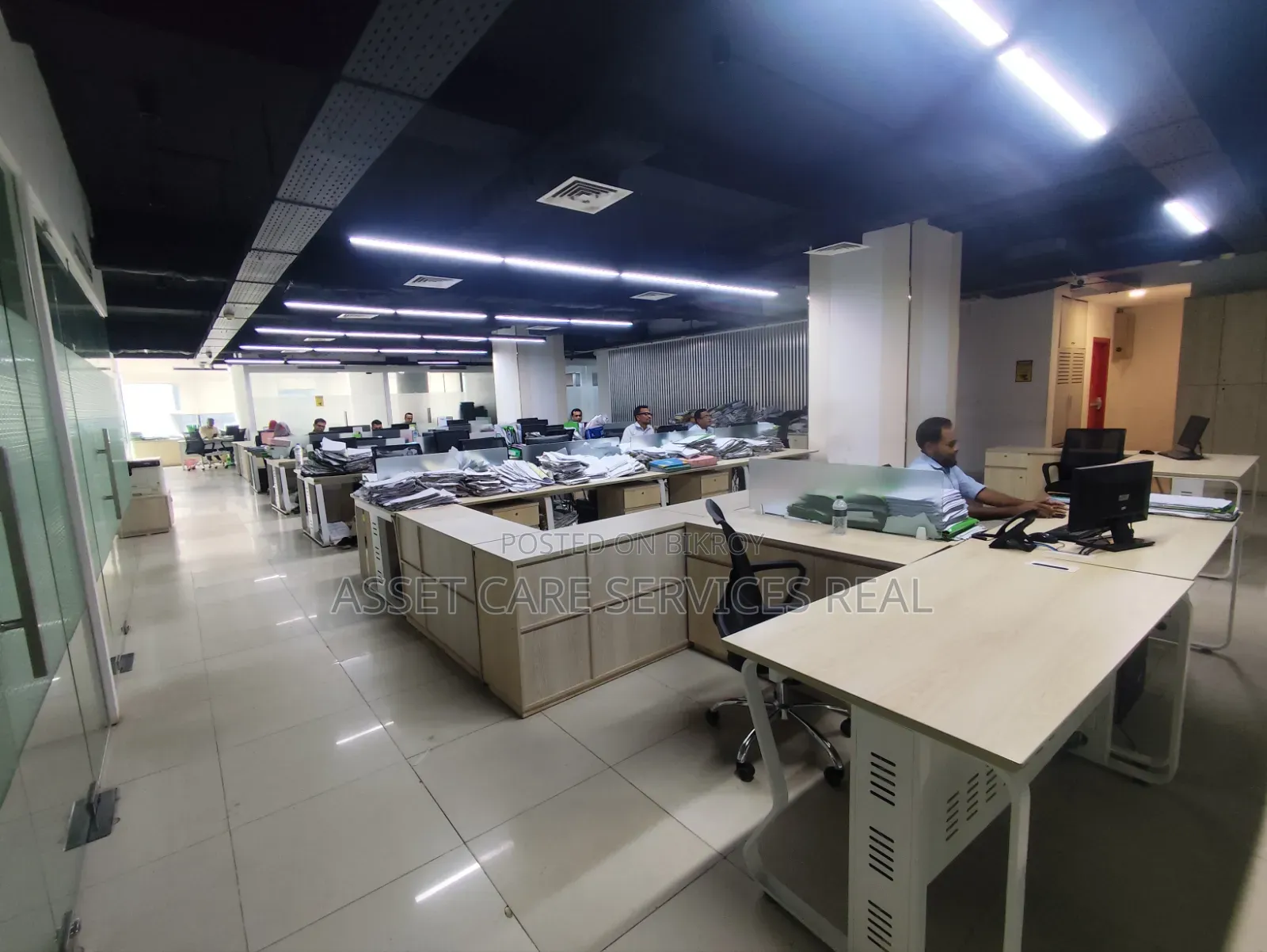 6000-SQFT Fully Commercial Open Office Space Rent Gulshan Avenue in Gulshan