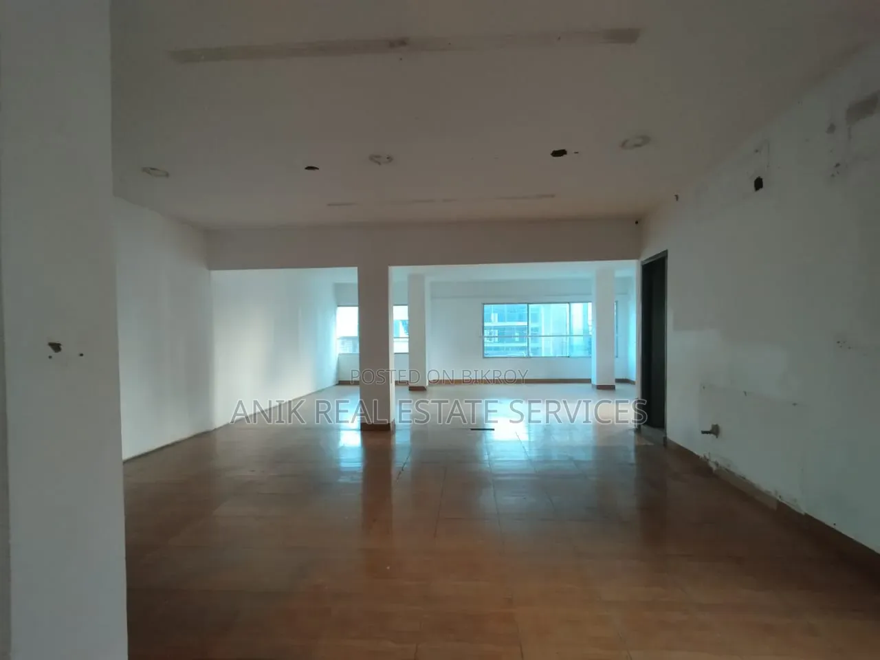 Commercial 2000 SFT Office Space Rent for Gulshan in Gulshan