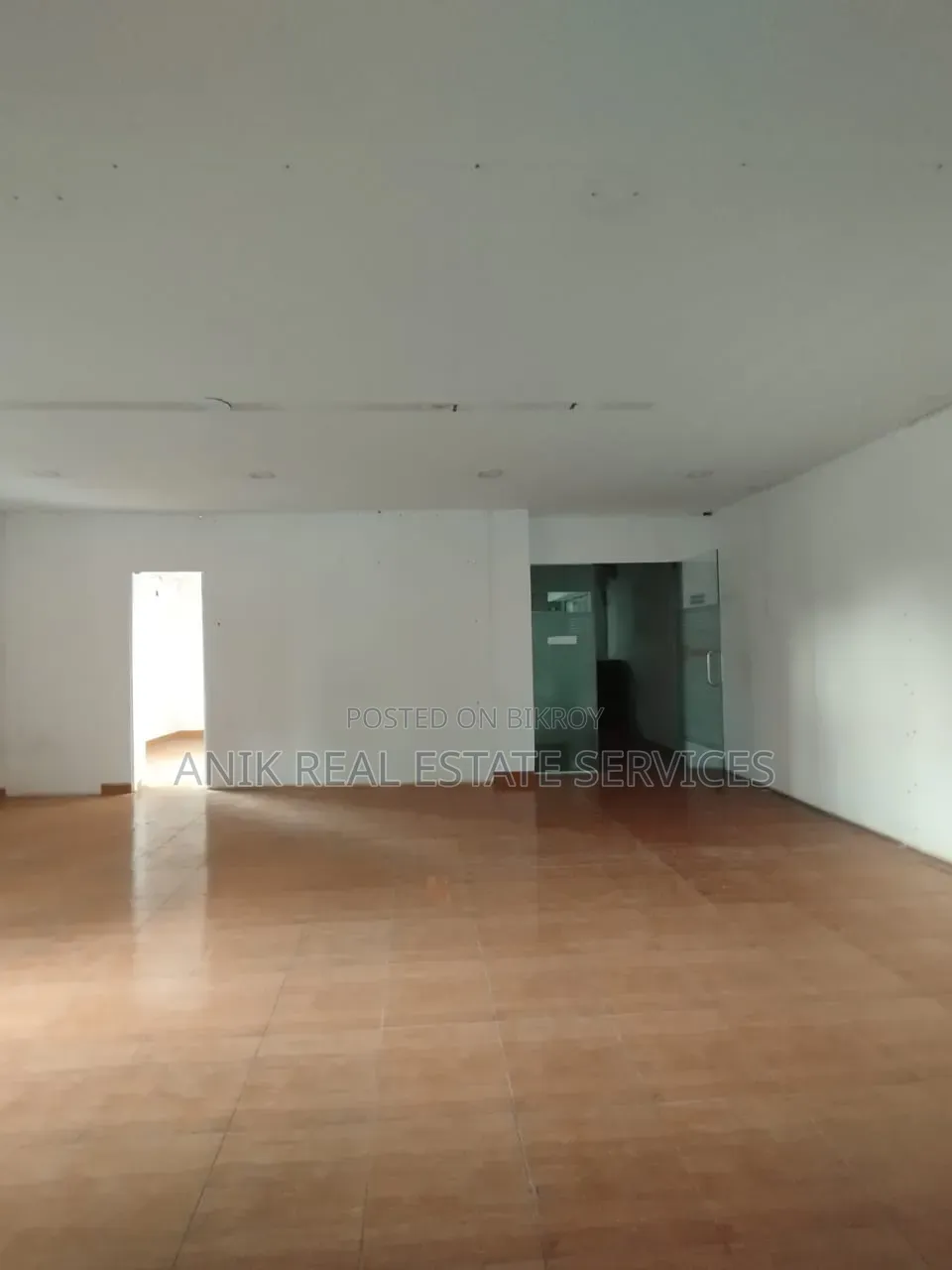 Commercial 2000 SFT Office Space Rent for Gulshan in Gulshan
