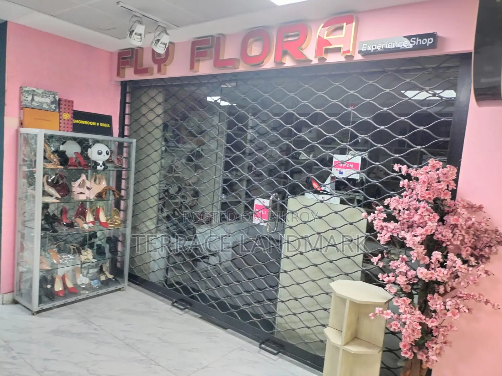Commercial Space for Sale in Bashundhara Rupayan Trade Centre in Basundhara