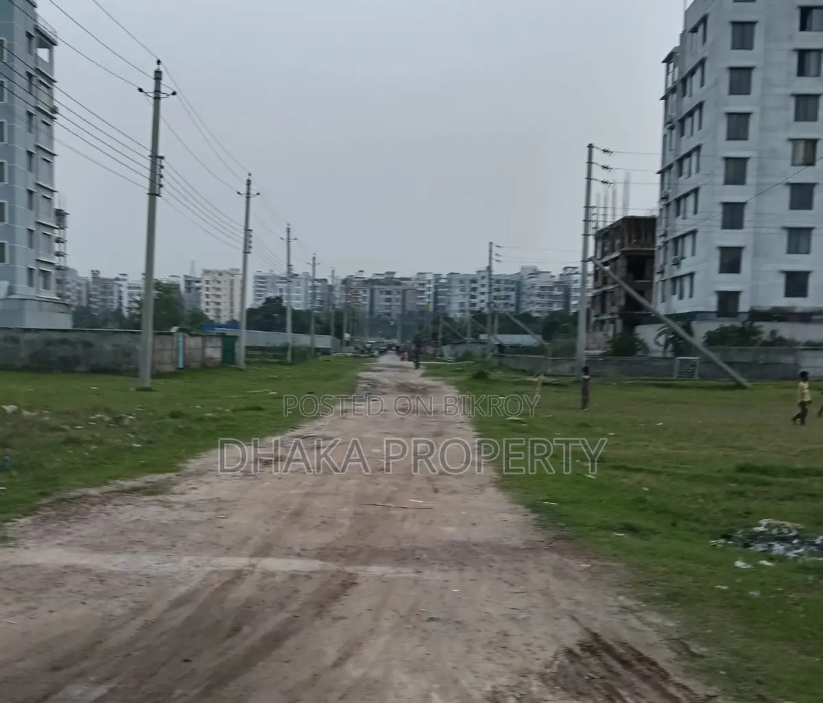 30ft Road 3 Katha Park South at Sector-17/A1 in Uttara
