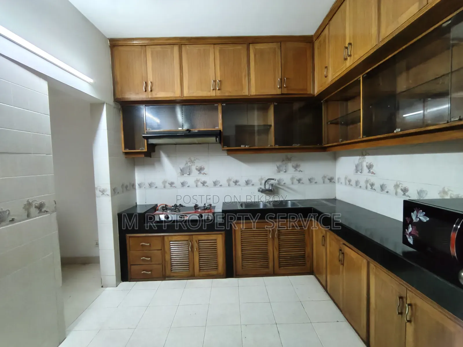 Furnished 4-Bedroom Apartment in Baridhara for Rent in Baridhara