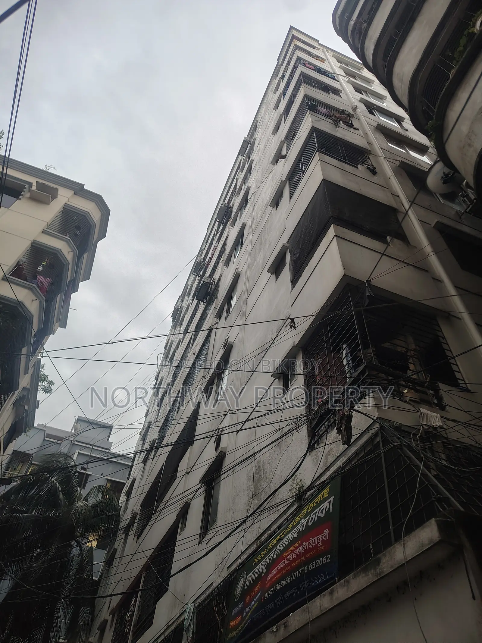 3 Bedroom Apartment in Hazi Villa, Shahjadpur for Sale in Shahjadpur