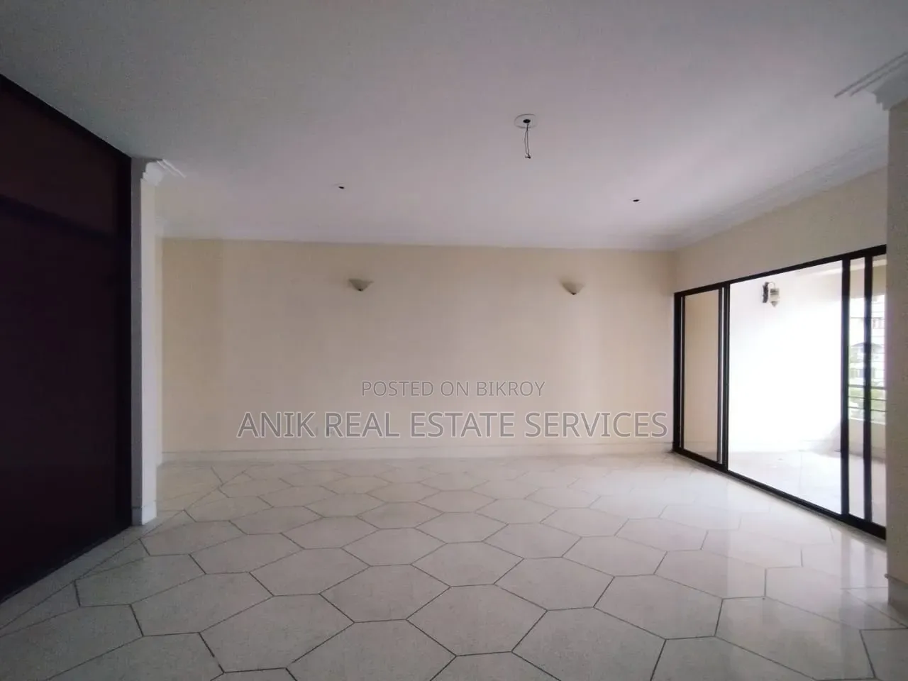 4-Bedroom Apartment in Anik Real Estate, Gulshan for Rent in Gulshan