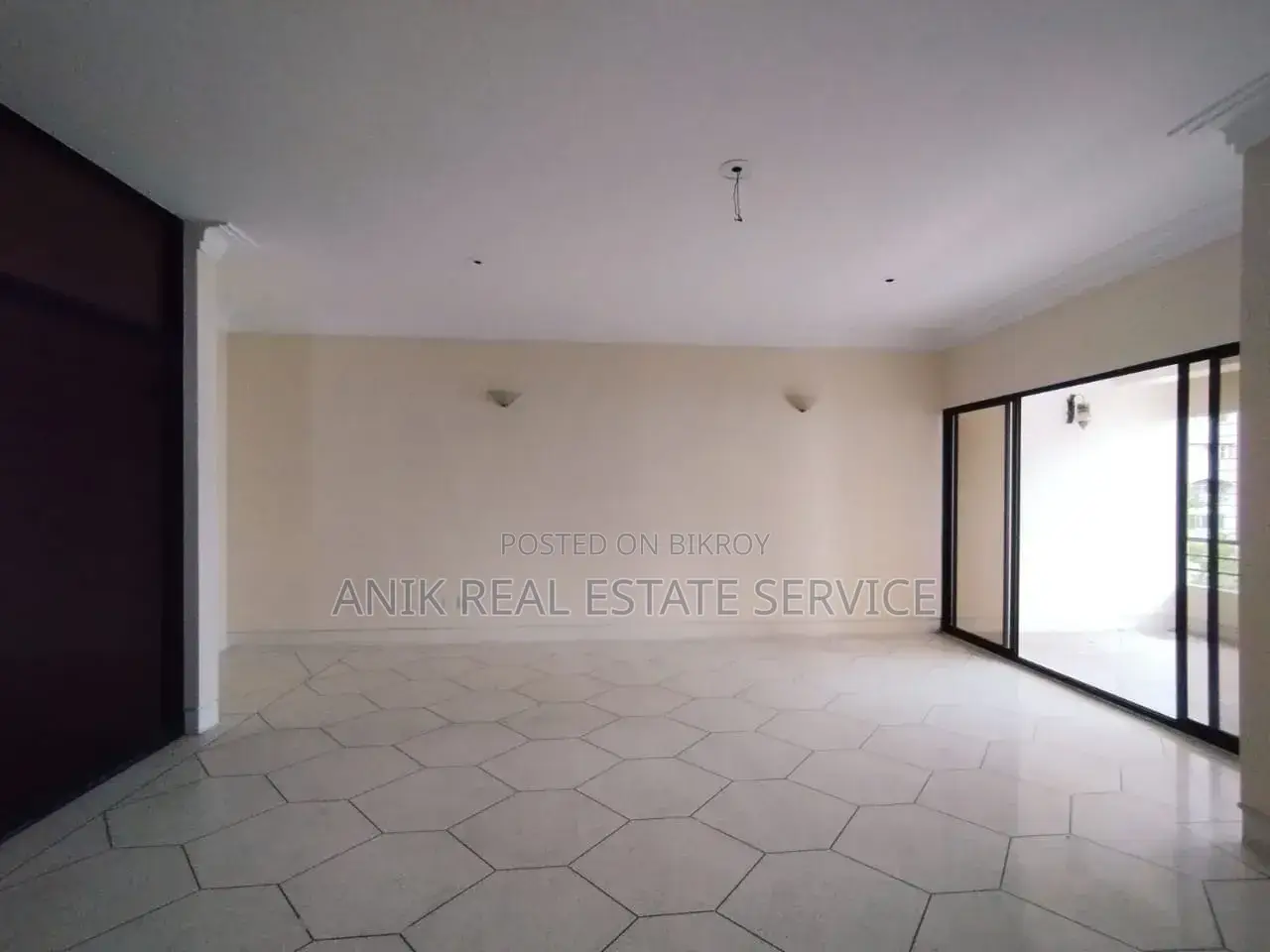 4-Bedroom Apartment in Anik Real Estate, Gulshan for Rent in Gulshan