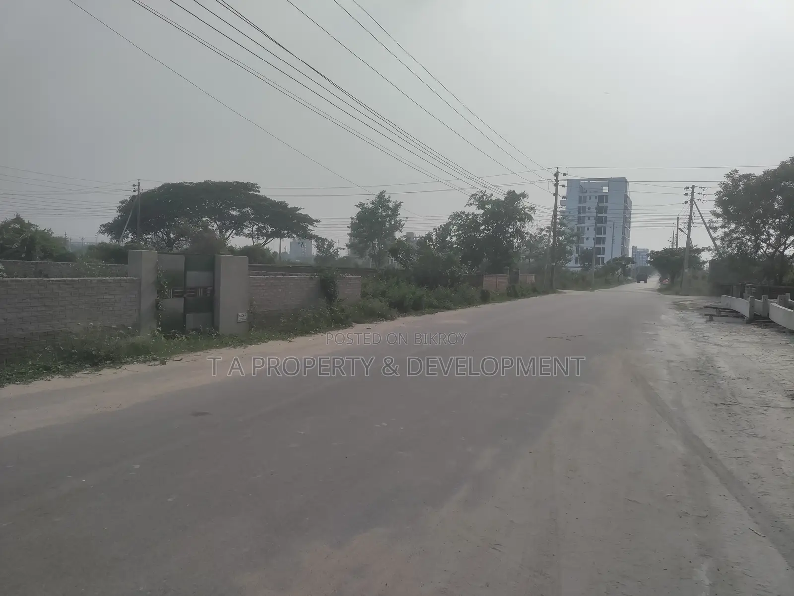 Block-N >> 24 Katha >> 2 Side Road Urgent Plot Sale in Basundhara