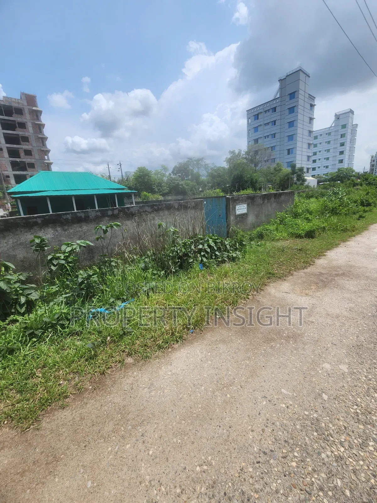 Field View South Face: 3 Katha Near by Lake Sector 25 in Purbachal