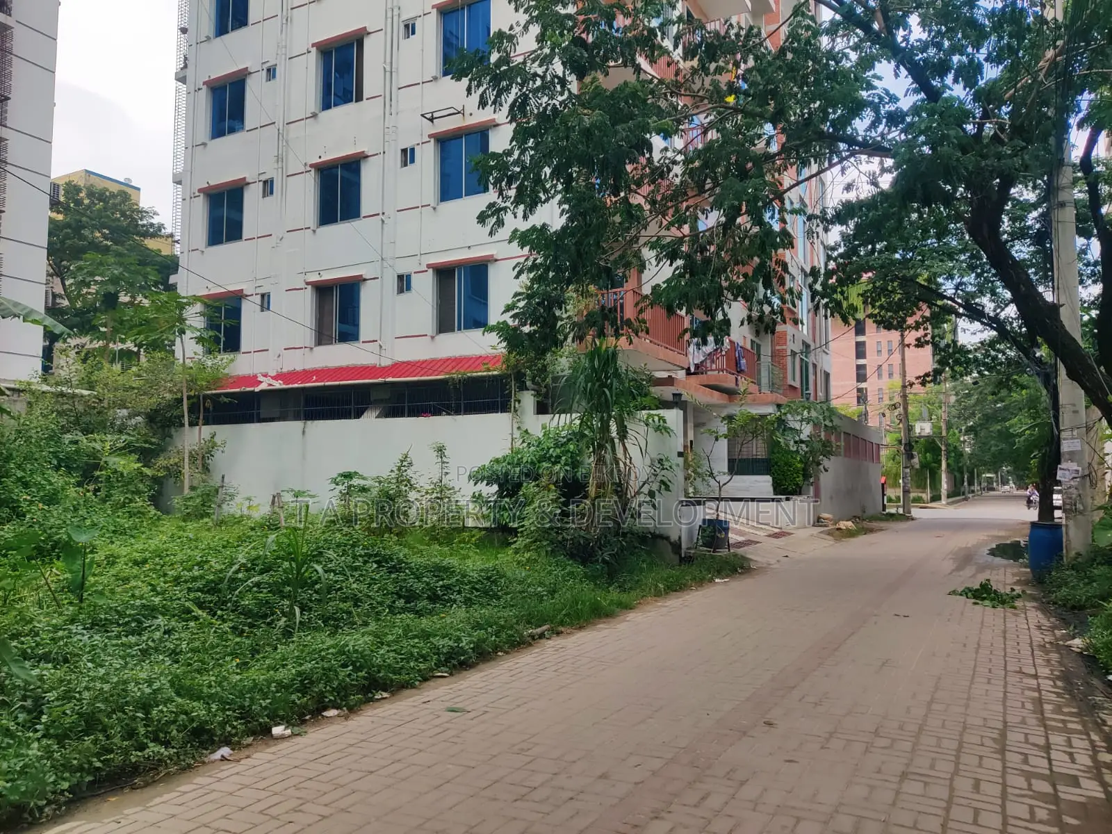Block - M, 10+10=20 Katha, South Facing Plot Sell in Basundhara