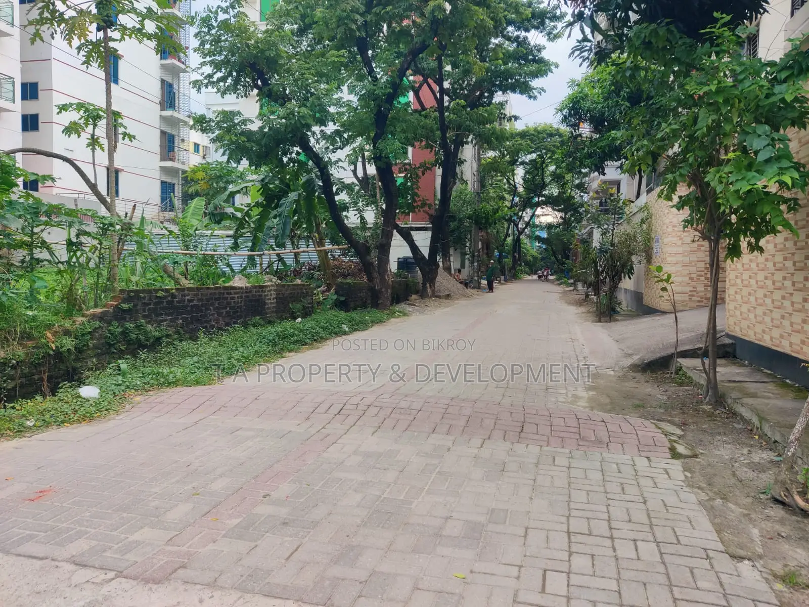 Block - M, 10+10=20 Katha, South Facing Plot Sell in Basundhara