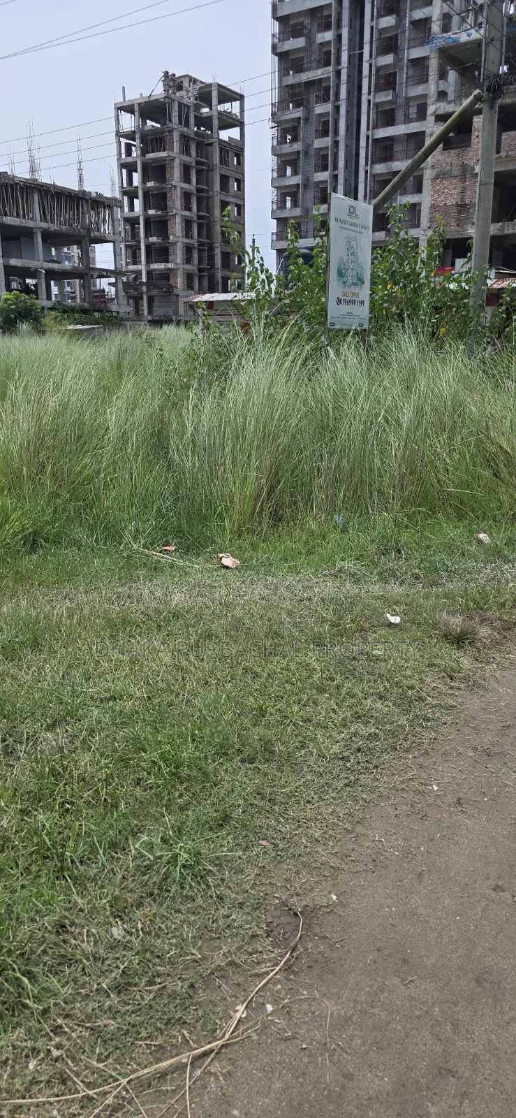 Uttara Sector -17/F, North Facing 3 Katha Plot Sell in Uttara